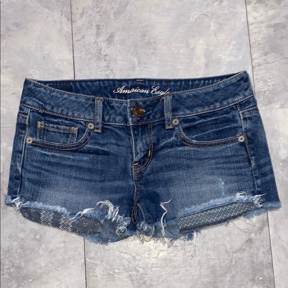 American Eagle Outfitters Blue Jean Shorts Distressed Frayed Hem size 0 women